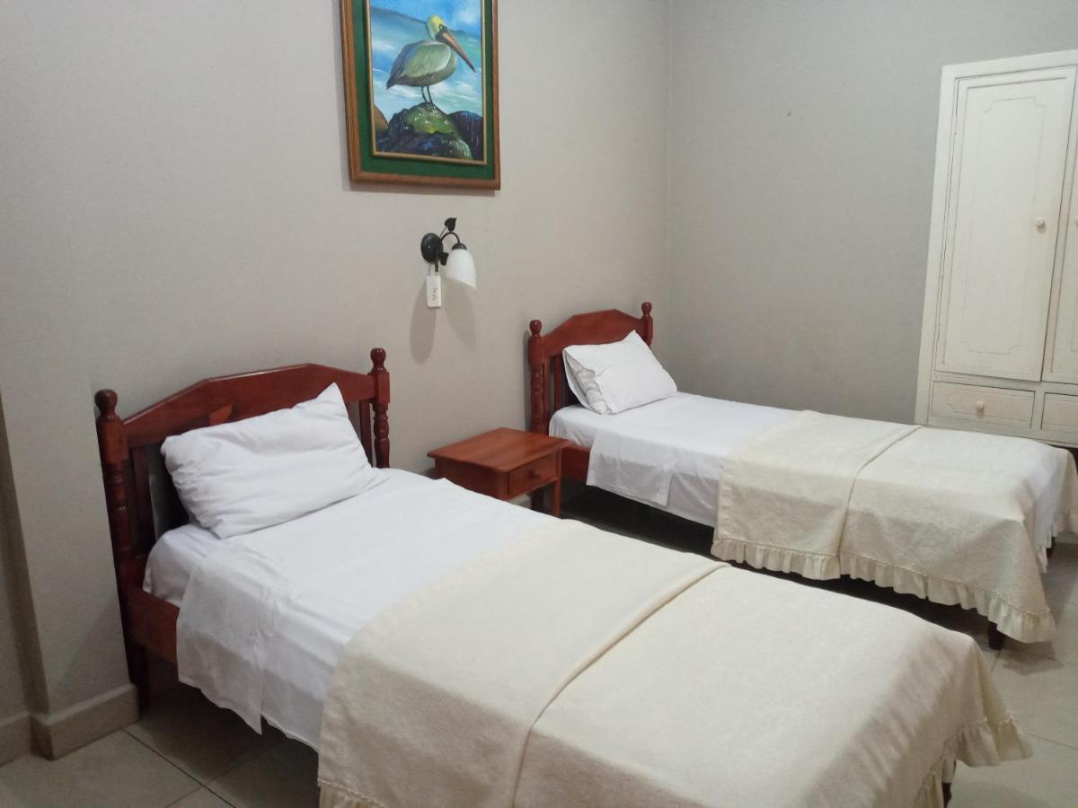 Hotel Palmeras Galapagos Puerto Ayora  Buitenkant foto