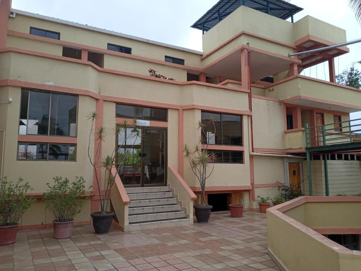 Hotel Palmeras Galapagos Puerto Ayora  Buitenkant foto