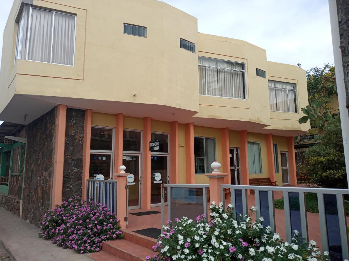 Hotel Palmeras Galapagos Puerto Ayora  Buitenkant foto